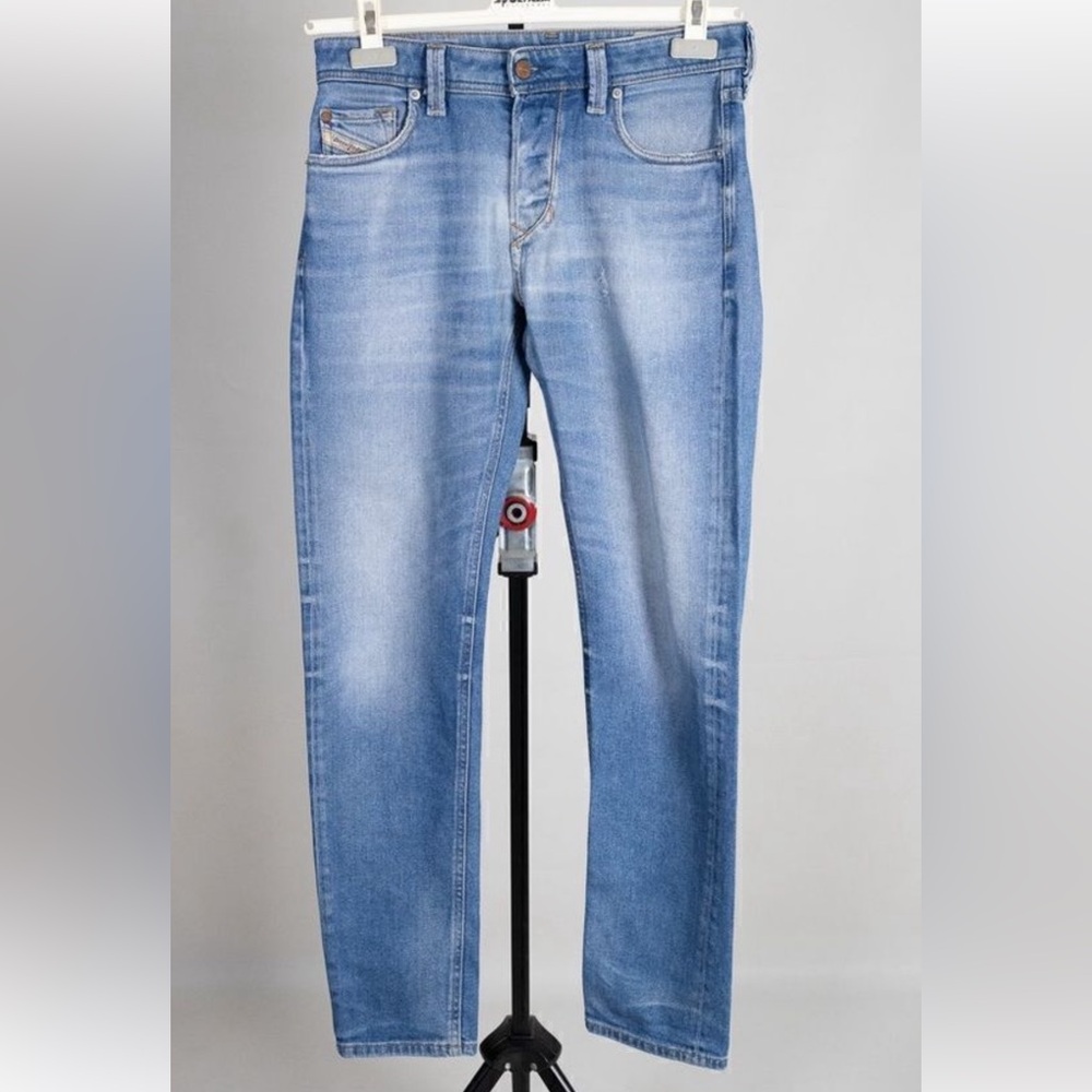 Diesel Men’s Larkee-Beex 28x32 Regular Tapered Jeans Light Wash Distressed Denim